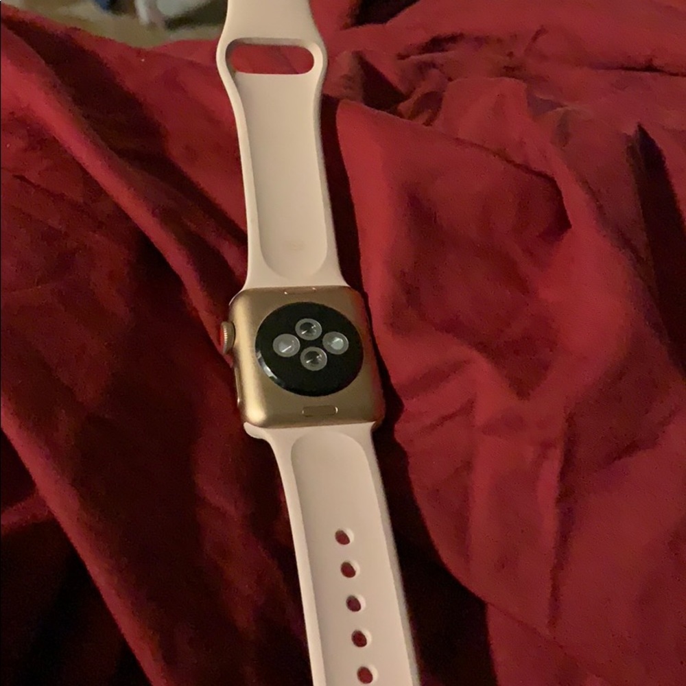 apple watch series 3 - Picture 2 of 3